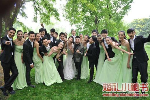 秦舒培+婚礼当天,秦舒培身着vera