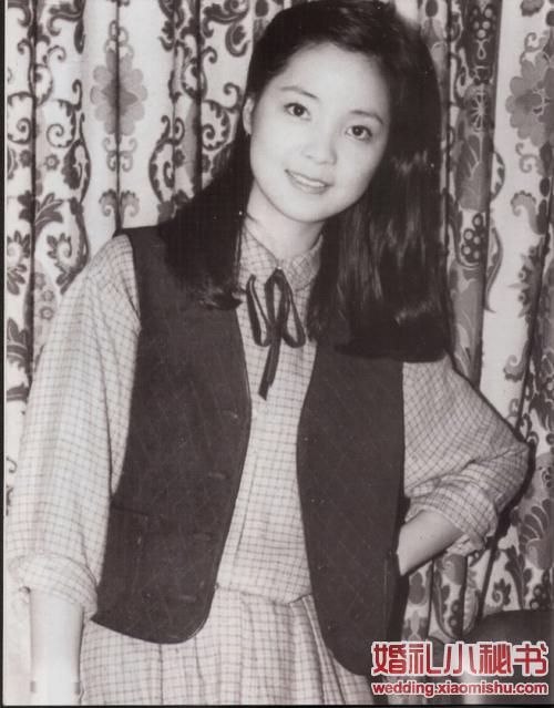 邓丽君的六段情史和罕见婚纱造型