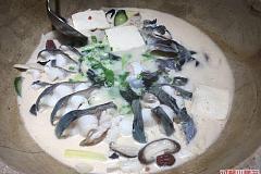 浦東食品城 云中魚云南蒸汽石鍋魚