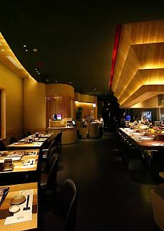   国金4楼的日料餐厅 日本知名设计师操刀设计