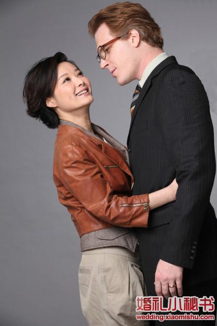 袁莉喜嫁80后加籍老公